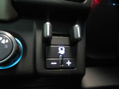 Used 2019 GMC Yukon XL Denali AWD/4WD image 40