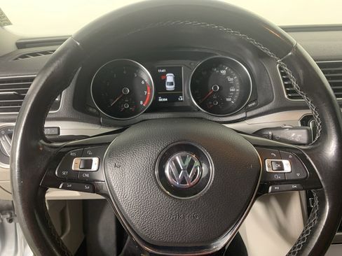 Used 2019 Volkswagen Passat 2.0T Wolfsburg w/ Wheels & Sunroof Package image 21