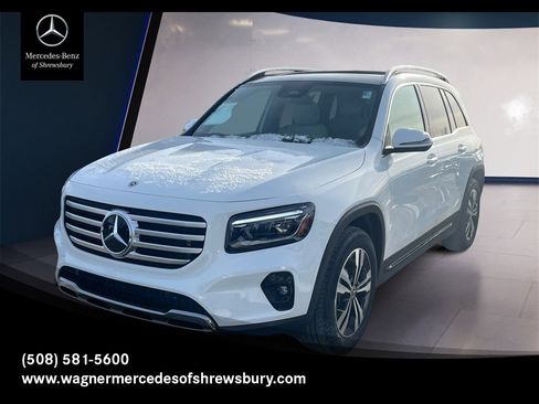New 2026 Mercedes-Benz GLB 250 4MATIC image 1