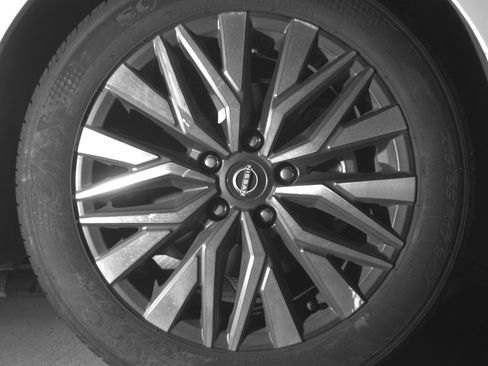 Used 2025 Nissan Altima 2.5 SV FWD image 13