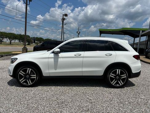 Used 2021 Mercedes-Benz GLC 300 w/ Premium Package image 3