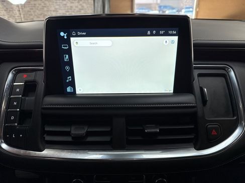 Used 2023 Chevrolet Suburban Premier image 19