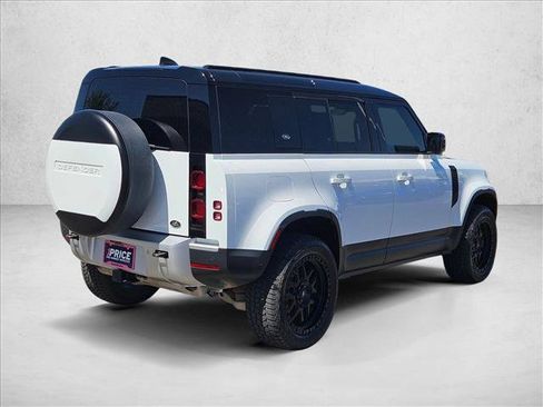 Used 2023 Land Rover Defender 110 S AWD/4WD image 5