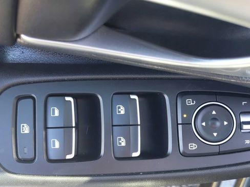 Used 2024 Hyundai Sonata SEL FWD image 16