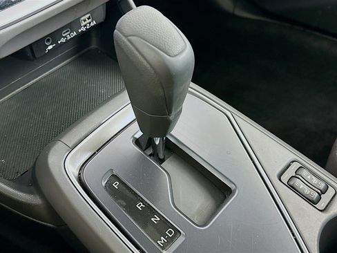 Used 2024 Subaru Crosstrek 2.0i Premium image 24