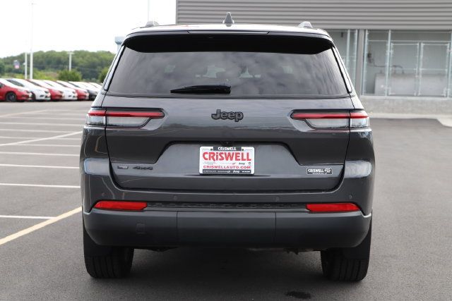 Used 2023 Jeep Grand Cherokee L Laredo AWD/4WD image 3