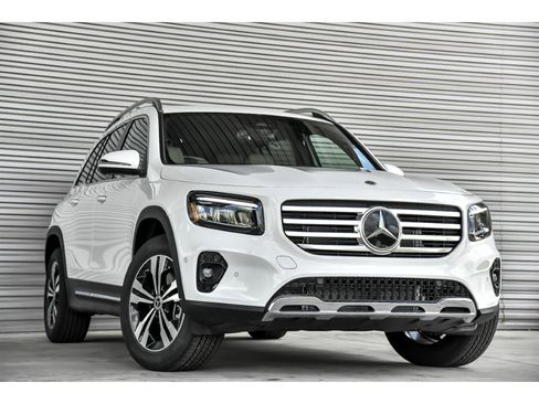Certified 2025 Mercedes-Benz GLB 250 4MATIC image 1