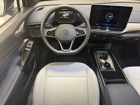 Used 2025 Volkswagen ID.4 Pro S w/ ID.4 Black Package AWD/4WD image 18