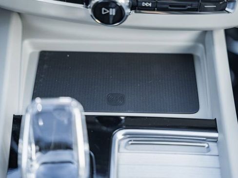 New 2026 Volvo XC60 T8 Ultra w/ Protection Package Premier image 23