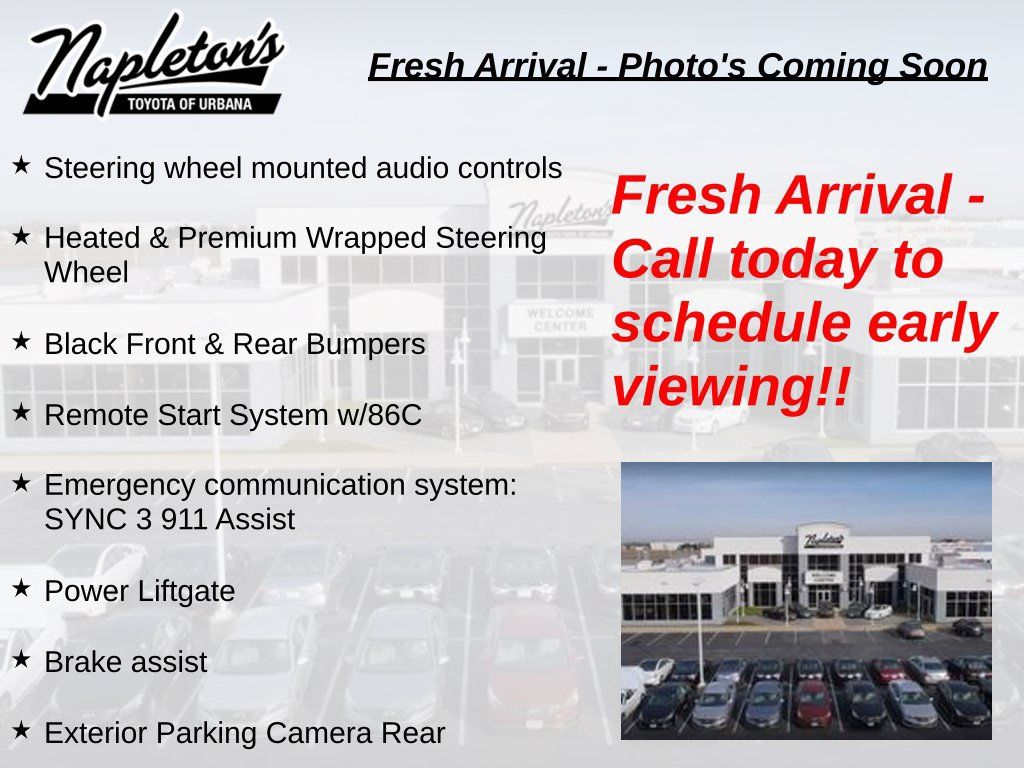 Used 2022 Ford Escape SE w/ SE Sport Appearance Package AWD/4WD image 2