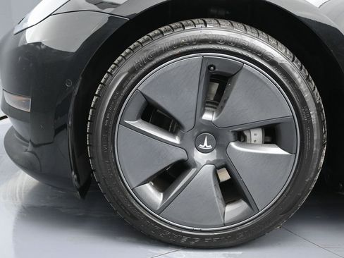 Used 2021 Tesla Model 3 Long Range image 10