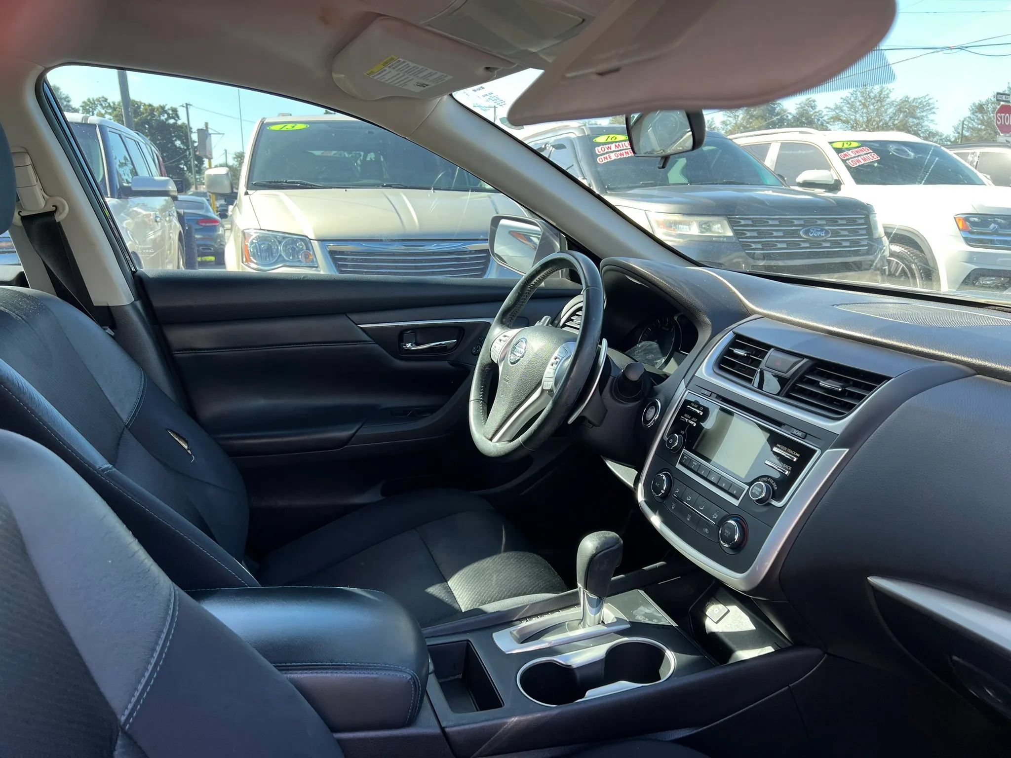 Used 2017 Nissan Altima 2.5 SR FWD image 18