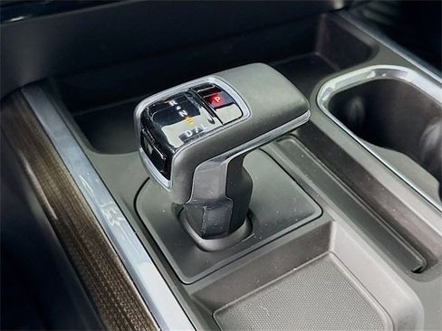 Used 2023 Chevrolet Silverado 1500 RST w/ Z71 Off-Road Package image 18