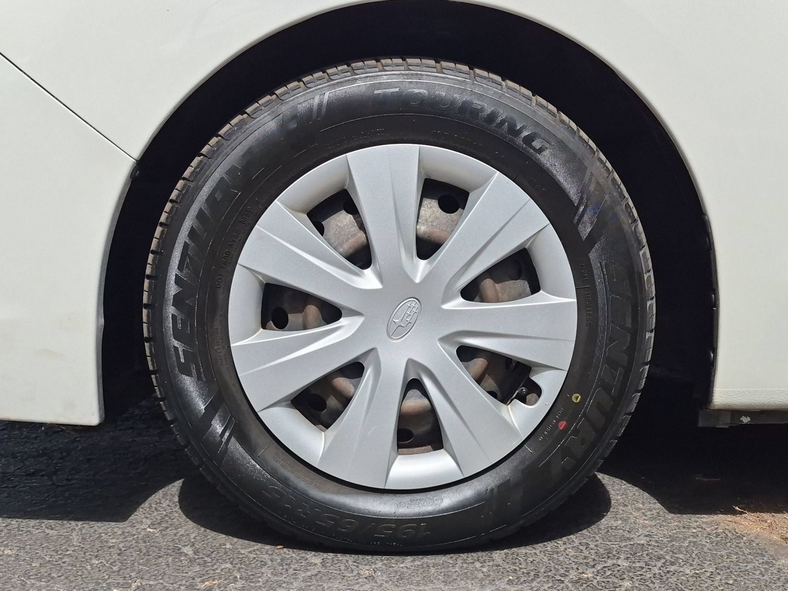 Used 2016 Subaru Impreza 2.0i AWD/4WD image 11