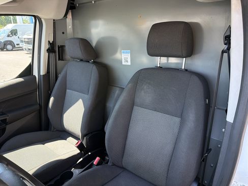 Used 2018 Ford Transit Connect XL FWD image 27