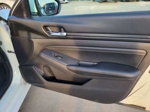 Used 2020 Nissan Altima 2.5 S FWD image 24