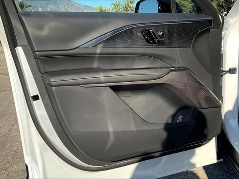 New 2025 Cadillac Lyriq Luxury image 11