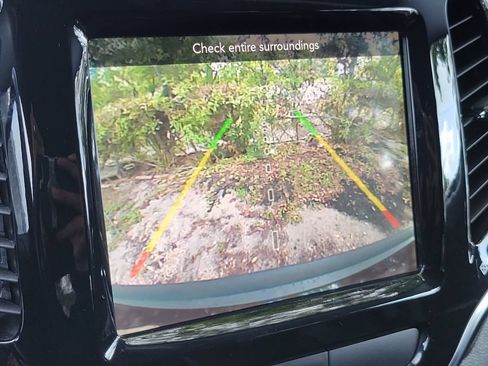 Used 2019 Jeep Cherokee Limited AWD/4WD image 36