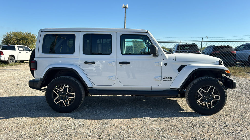 New 2027 Jeep Wrangler Unlimited Sahara AWD/4WD image 8