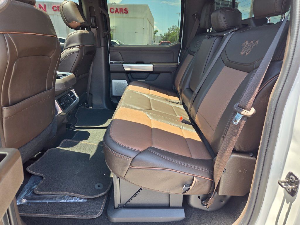 Used 2025 Ford F250 King Ranch w/ FX4 Off-Road Package AWD/4WD image 9