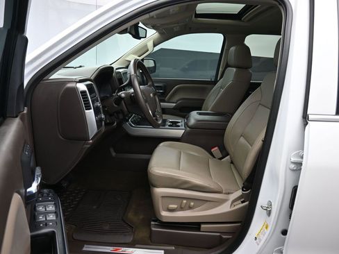 Used 2017 Chevrolet Silverado 1500 LTZ Z71 w/ LTZ Plus Package image 12