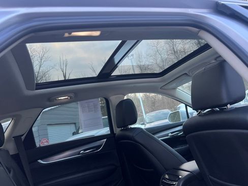 Used 2018 Cadillac XT5 Premium Luxury image 12