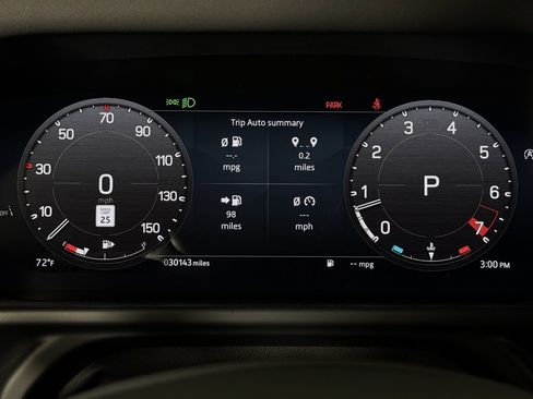 Used 2024 Land Rover Defender 130 X-Dynamic SE image 13