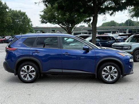 Used 2023 Nissan Rogue SV w/ SV Premium Package AWD/4WD image 11