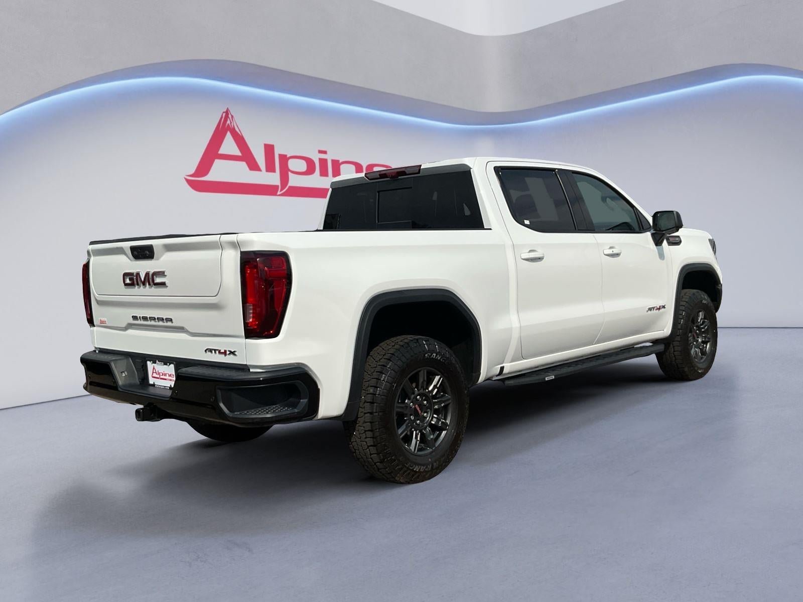 Used 2024 GMC Sierra 1500 AT4X AWD/4WD image 5