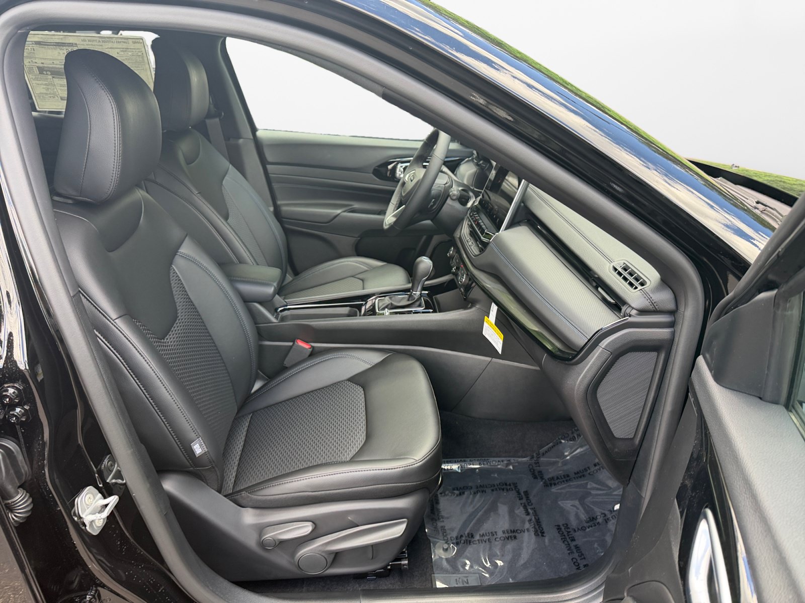New 2026 Jeep Compass Latitude AWD/4WD image 19