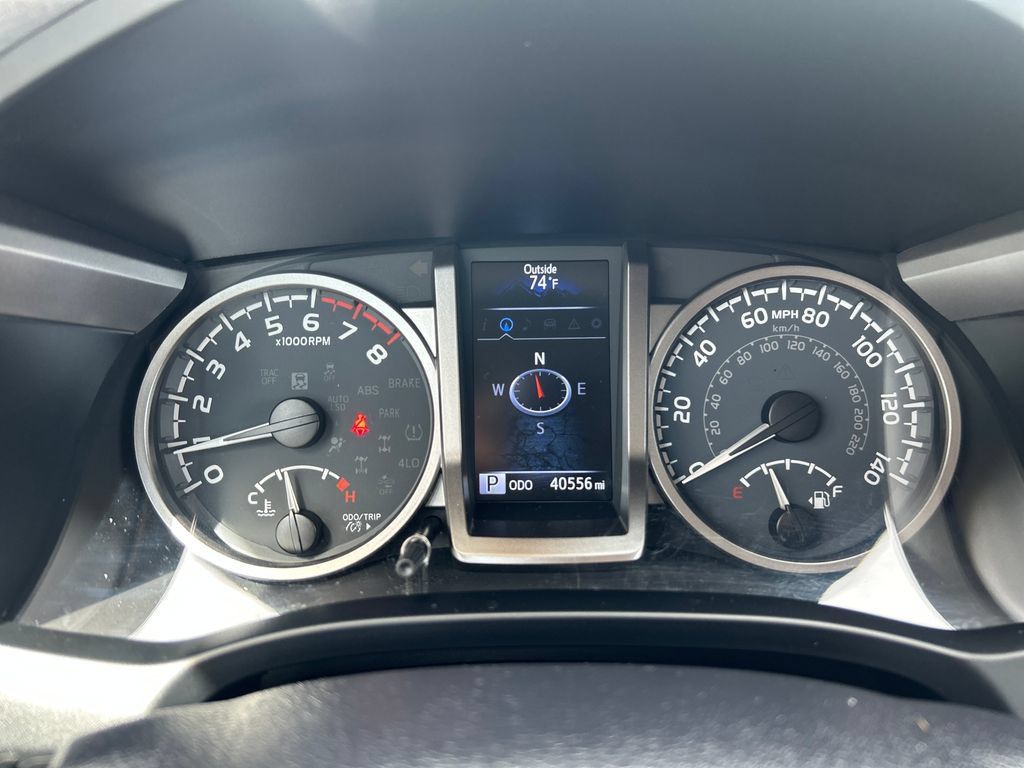 Certified 2023 Toyota Tacoma SR5 AWD/4WD image 18