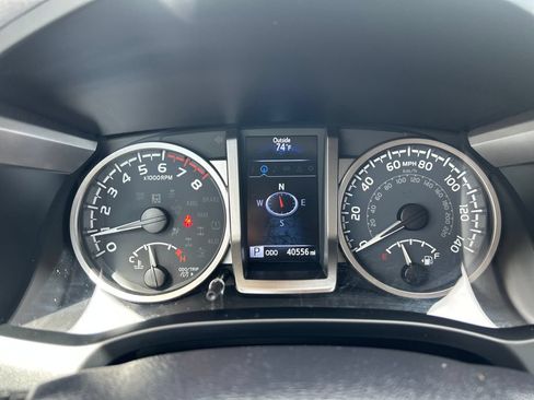 Certified 2023 Toyota Tacoma SR5 AWD/4WD image 18
