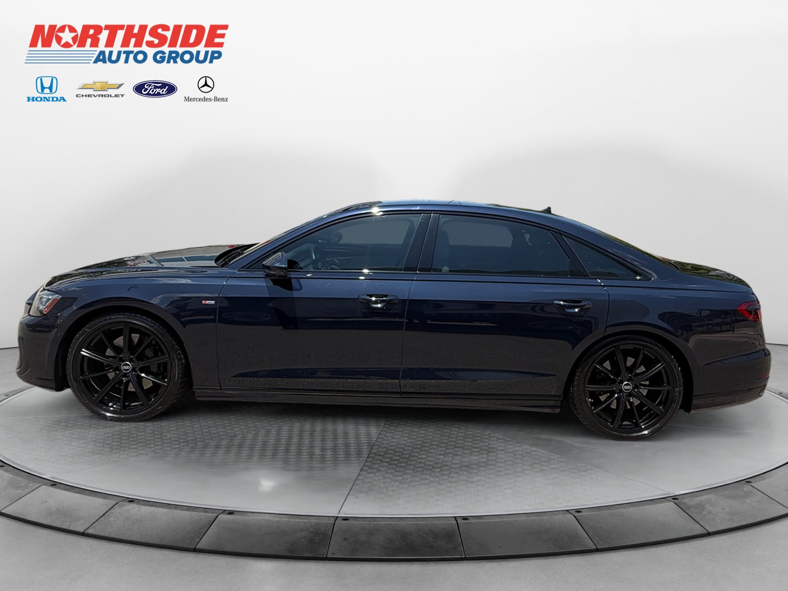 Used 2024 Audi A8 L 3.0T AWD/4WD image 4