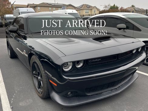 Used 2019 Dodge Challenger R/T Scat Pack image 1