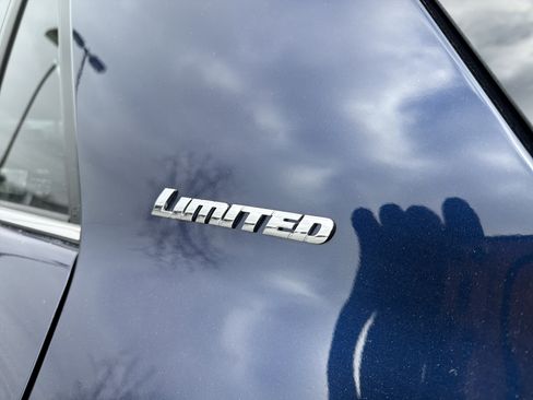 Used 2024 Toyota 4Runner Limited image 8