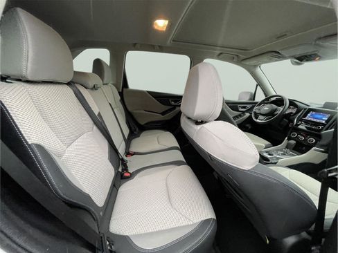Used 2020 Subaru Forester Premium AWD/4WD image 18