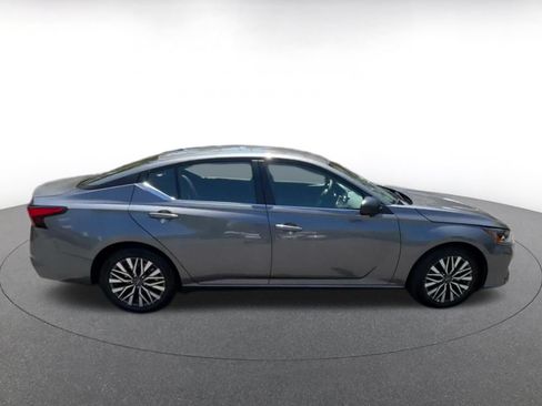 Used 2026 Nissan Altima 2.5 SV FWD image 16