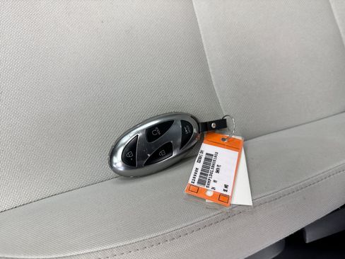 Used 2024 Hyundai Santa Fe SE AWD/4WD image 11