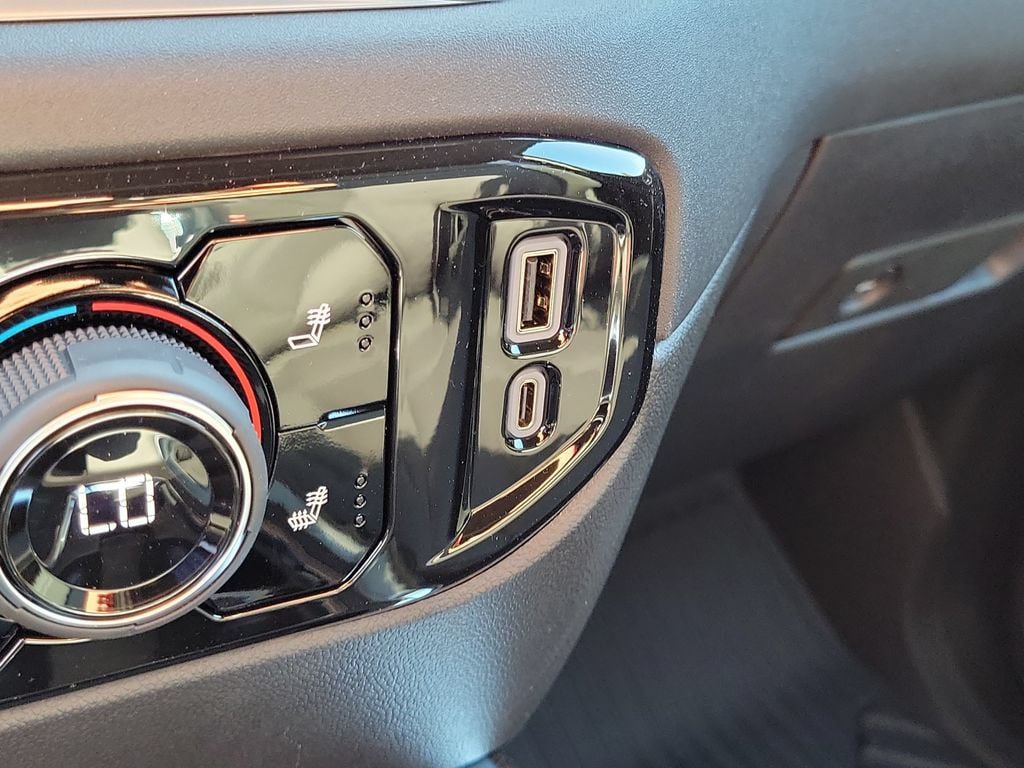 New 2026 Chevrolet Silverado 1500 RST w/ RST All Star Premium Package AWD/4WD image 10