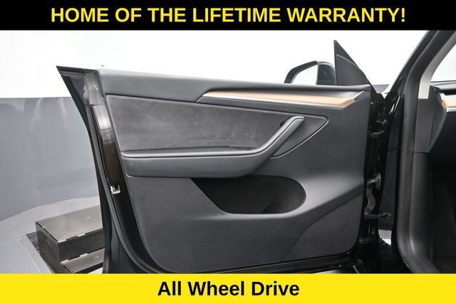 Used 2023 Tesla Model Y Long Range AWD/4WD image 11