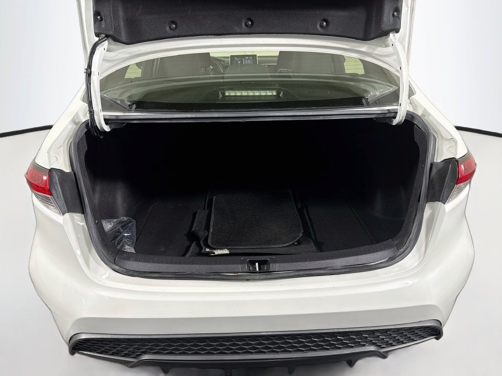 Used 2021 Toyota Corolla SE FWD image 33