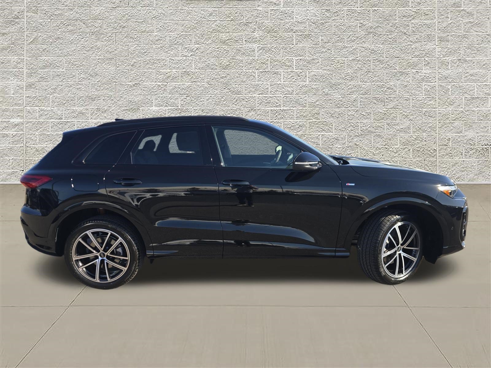 New 2026 Audi Q5 Premium Plus AWD/4WD image 8