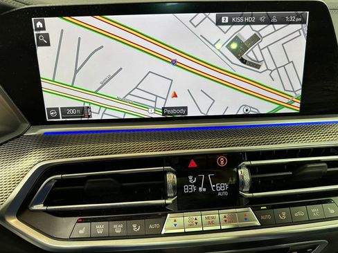 Used 2022 BMW X5 xDrive40i w/ M Sport Package image 19