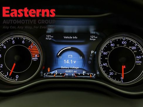 Used 2021 Jeep Cherokee Limited image 18