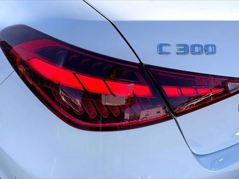 Used 2025 Mercedes-Benz C 300 4MATIC Sedan image 25