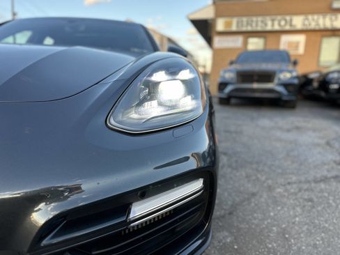 Used 2017 Porsche Panamera Turbo image 46