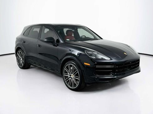 Certified 2021 Porsche Cayenne Turbo AWD/4WD image 7