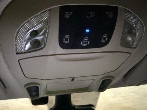 Used 2021 Chrysler Pacifica Limited w/ Premium & Safety Sphere Group image 28