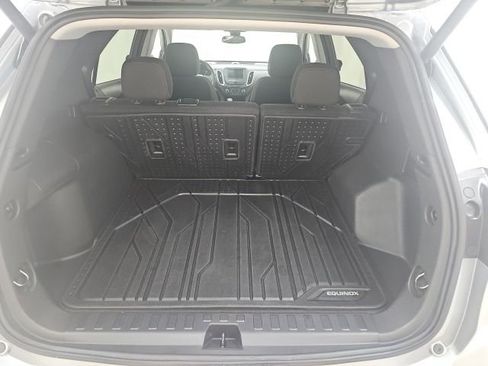 Used 2024 Chevrolet Equinox LT w/ LPO, Floor Liner Package FWD image 4