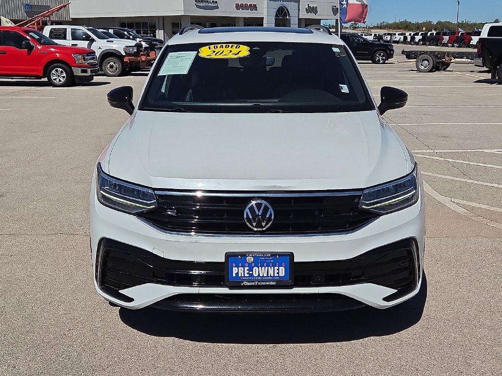 Used 2024 Volkswagen Tiguan SE R-Line FWD image 8